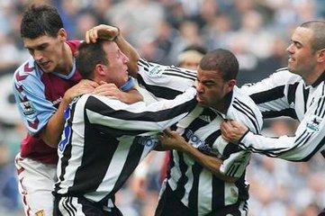 足坛十大反目为仇兄弟组合,足坛冤家对头