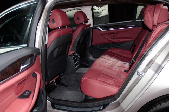 新款宝马5系li多少钱,如何开走一台宝马5系2024新款