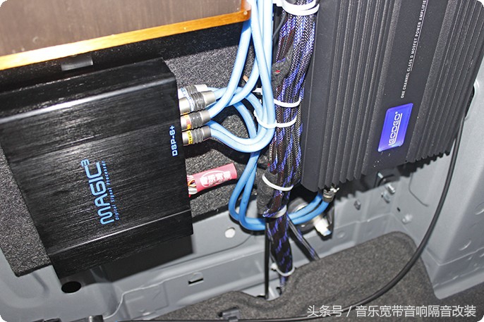 阿特兹音响氛围灯改装,新款阿特兹a柱倒模效果图