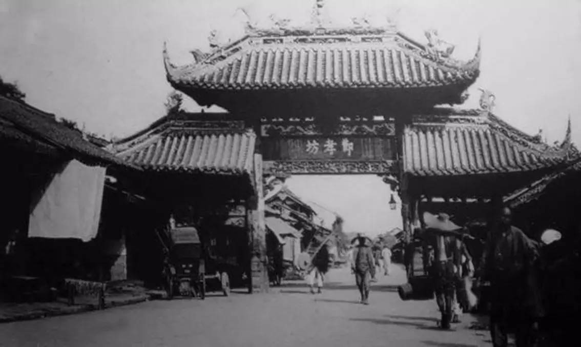 将军、老虎和宽窄巷子旁的猫猫儿巷