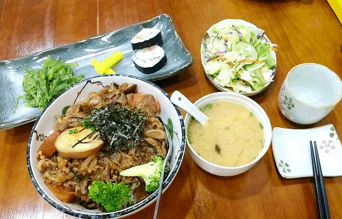 在南京点什么外卖便宜又能吃饱,在南京不想回家