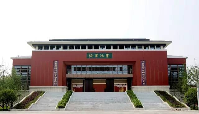 宜昌一中实景,航拍宜昌一中新校区