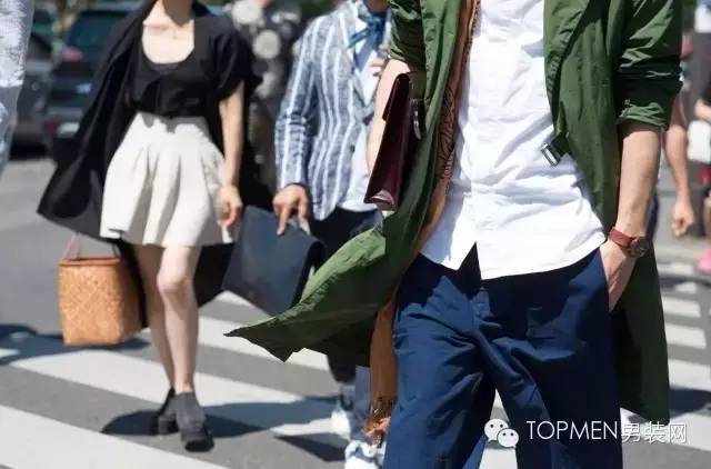 早春这样穿回头率200%,时尚女装早春这样穿洋气又好看