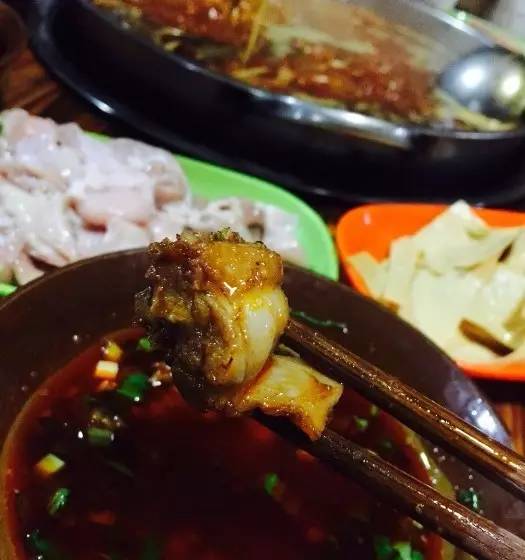 有个地方只有我们知道电影,有个地方只有我们知道电影简介