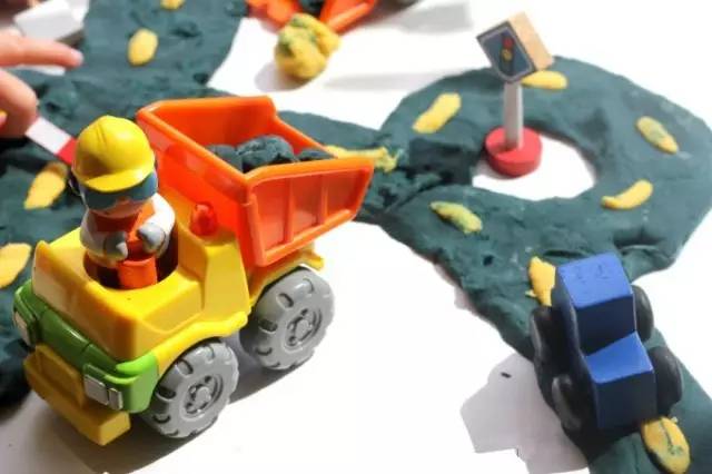 挖掘机玩具车玩法早教0-3岁,工程车挖掘机玩具怎么玩