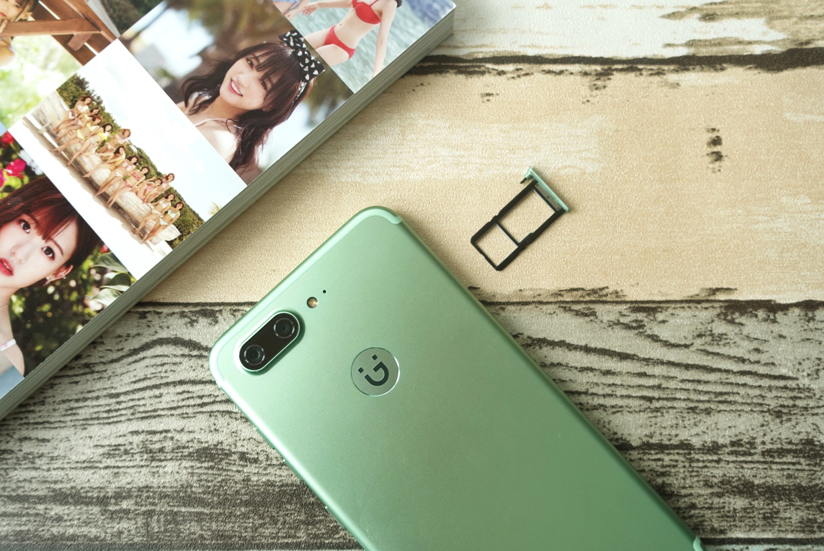 金立s10四摄摄像头,金立s10是世界上第一个四摄手机