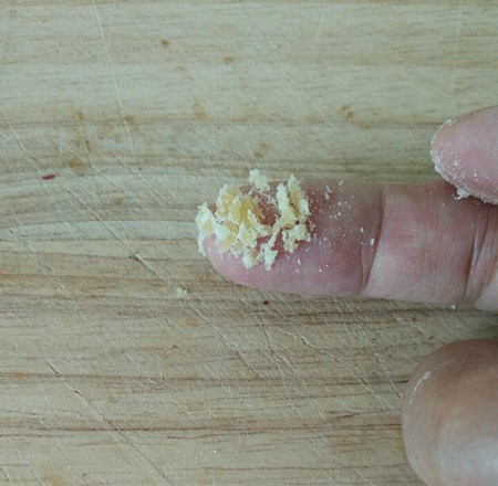 超市真假红糖怎么分辨 (怎么辨别超市真假红糖)