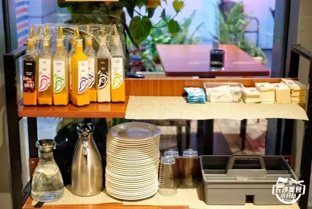 英国网红餐厅假餐厅,英国虚假网红餐厅刷到第一