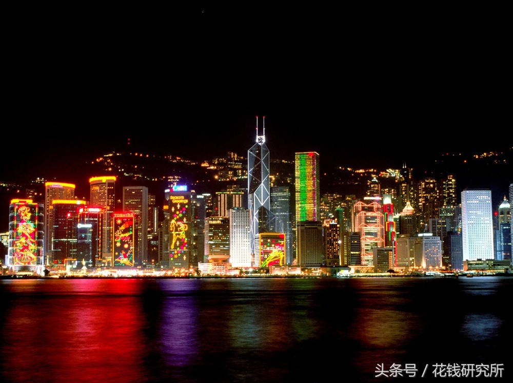 香港20年，从购物天堂回归文化原色？