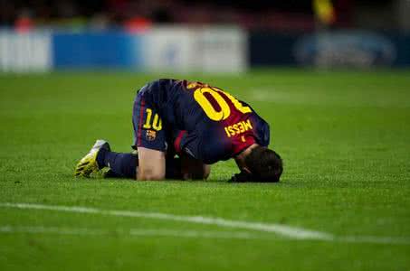 梅西顺天而行c罗逆势而为,c罗伤病复出对战梅西