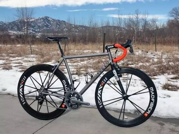 自行车轮也能这么帅？看看这些征战职业赛场的顶级“风火轮”！