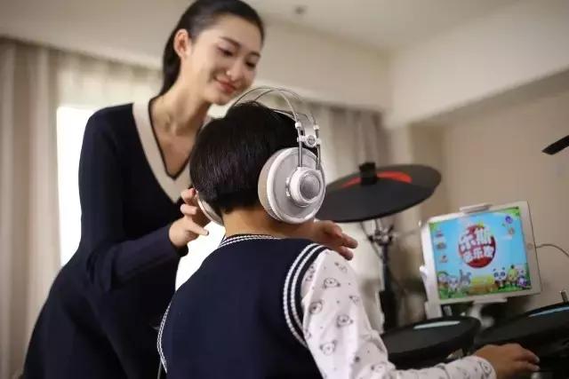 乐斯电鼓音乐教室视频,乐斯电鼓音乐