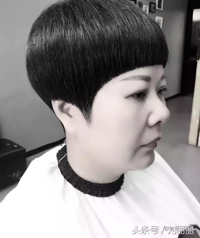 今年流行的发型中发,今年流行新式发型