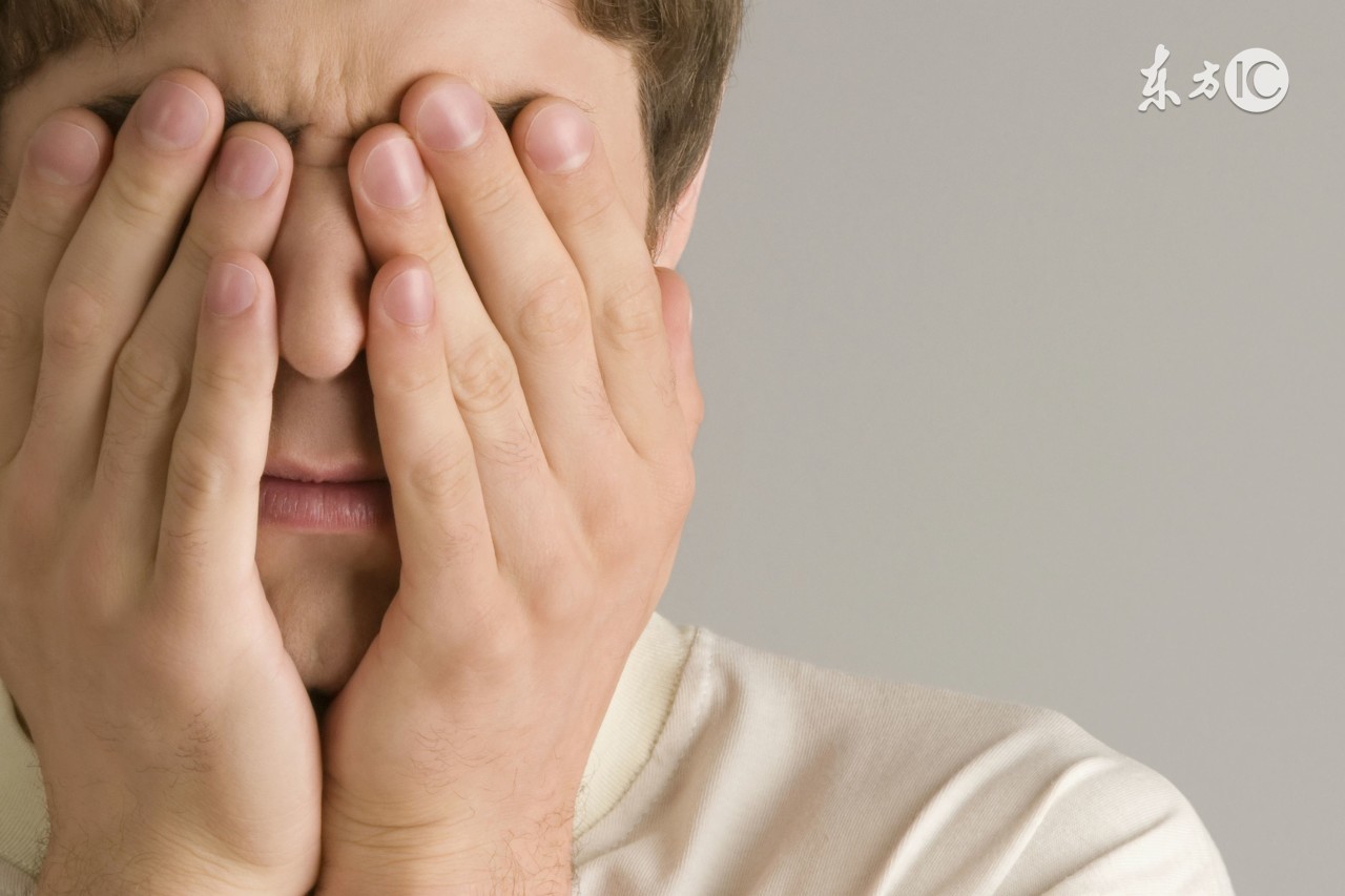 眼睛像进了沙子一样难受用什么药,眼睛进沙子不处理会不会自己消失