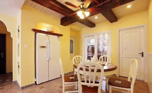 冰箱放客厅如何装饰,原来冰箱还可以这样装饰