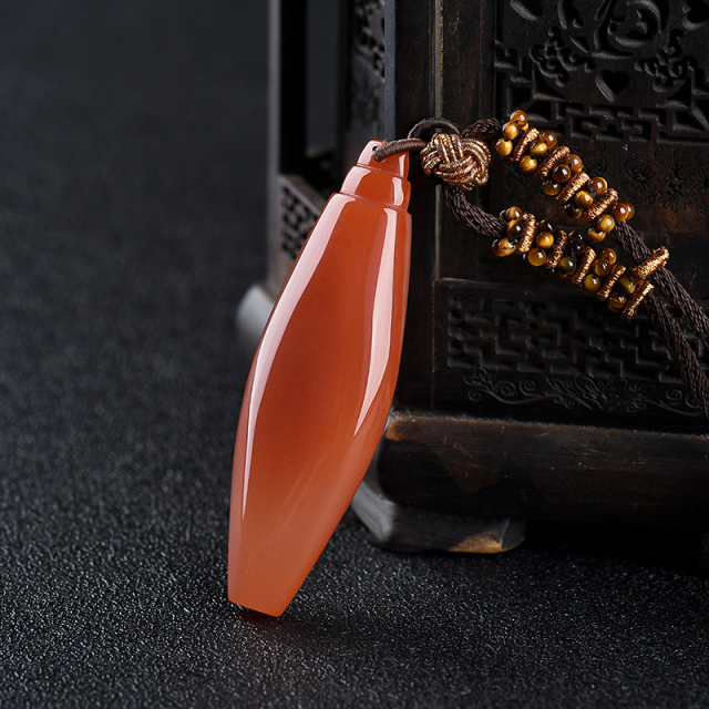 黄龙玉哪种成色最好养活,肉眼如何辨别黄龙玉和和田玉