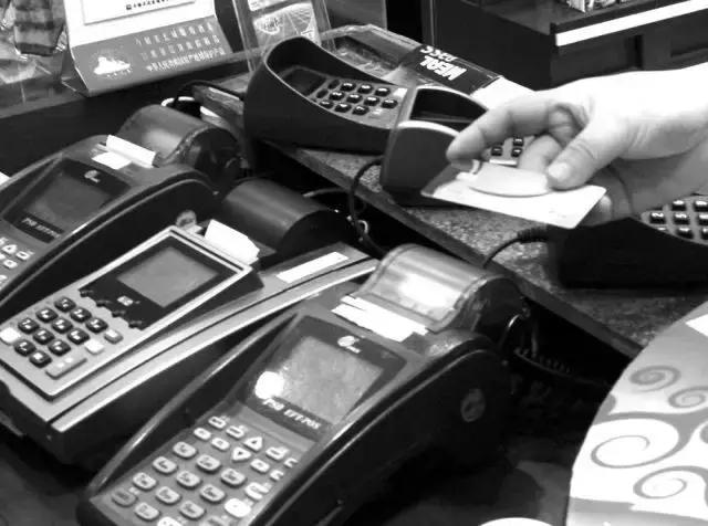 信用卡老是取现会被风控吗,信用卡取现被风控会怎么样