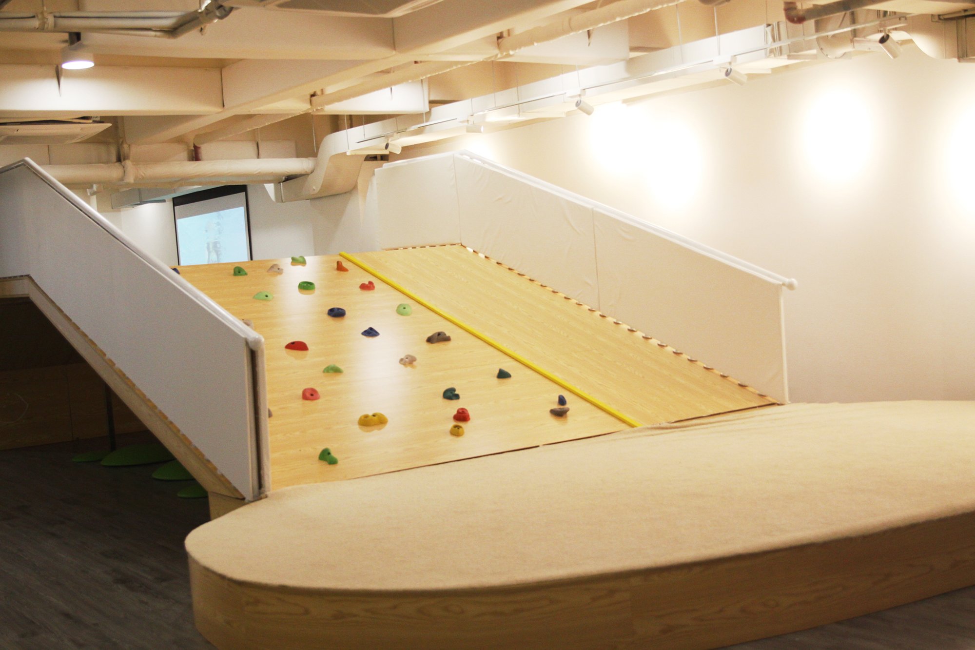 广州天河区的室内儿童游泳池,广州市天河区室内恒温游泳池