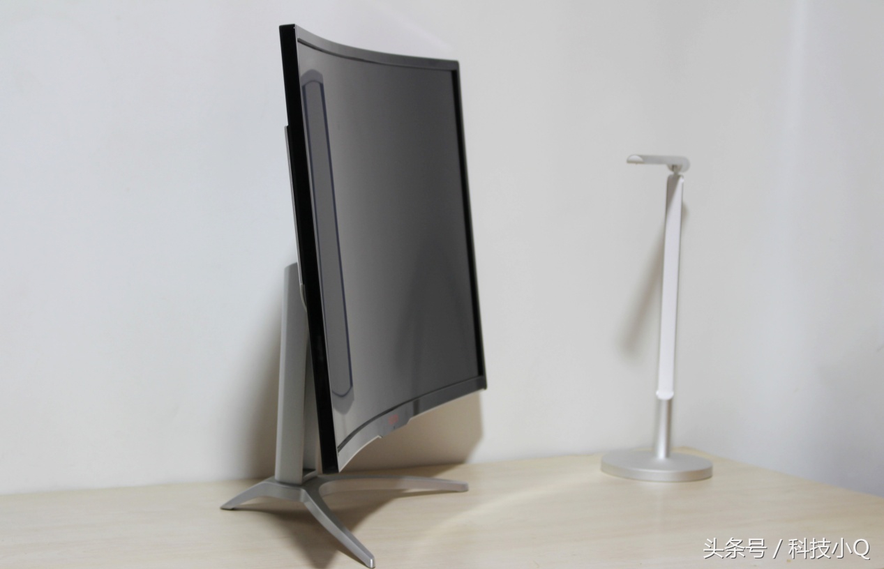 144赫兹显示器英雄联盟fps多少,显示器刷新率和英雄联盟的帧数