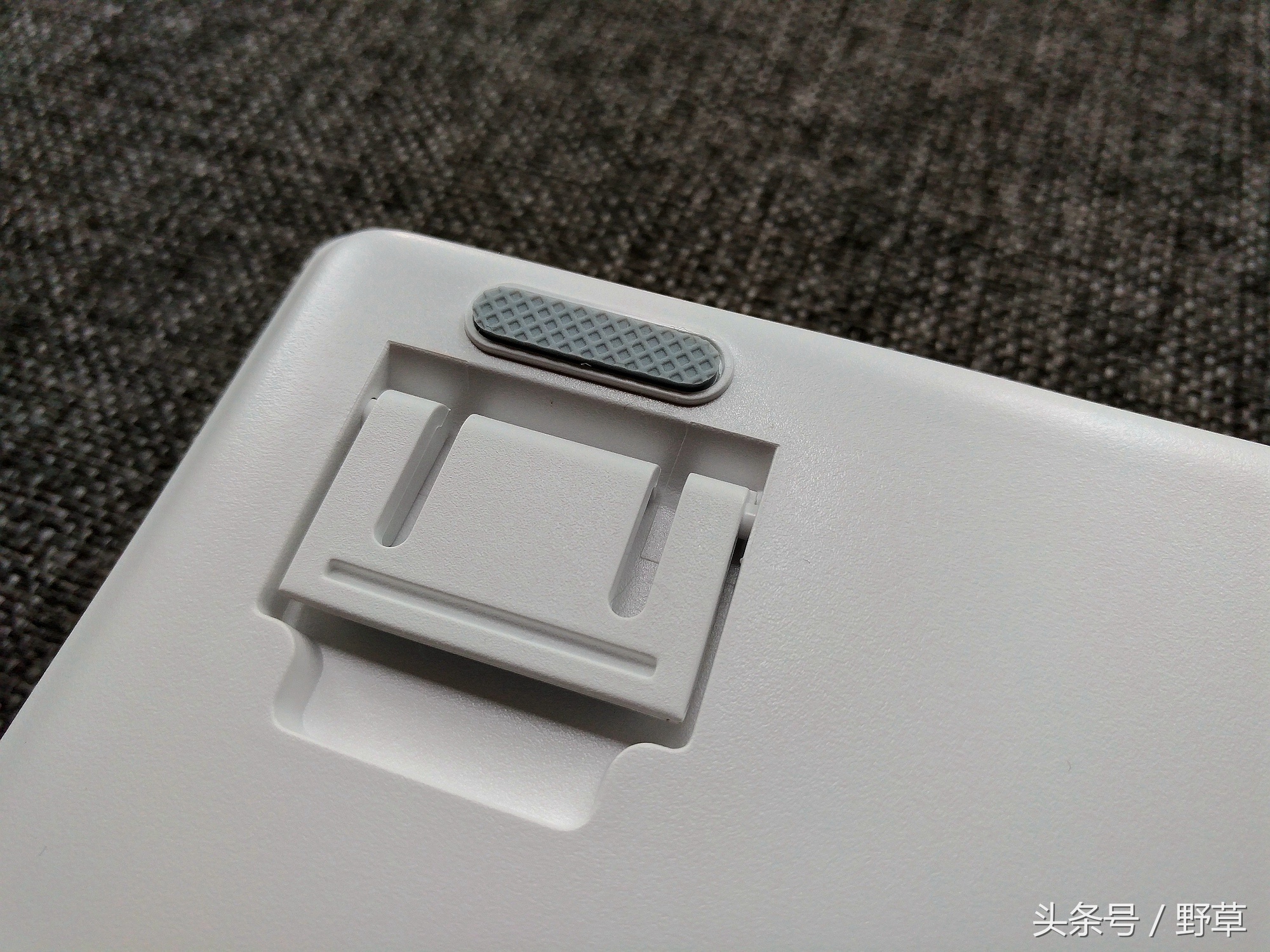 雷柏v500srgb机械键盘,雷柏v500合金版键盘黑轴测评