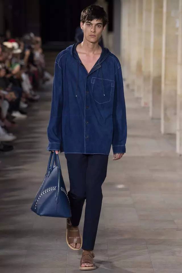 lv男包经典款,lv十大经典包款男款