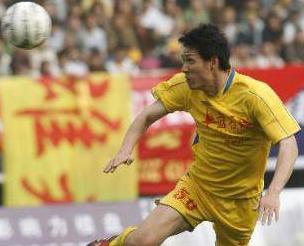 足坛新星张玉宁的成功秘诀揭秘,那些年国外踢球的中国人