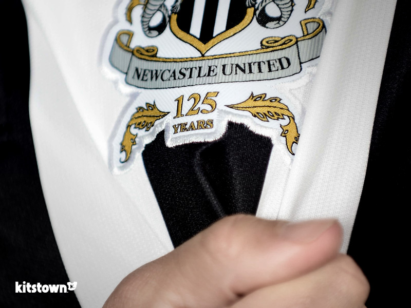 哪支球队是你的最爱,下赛季英超各队球衣