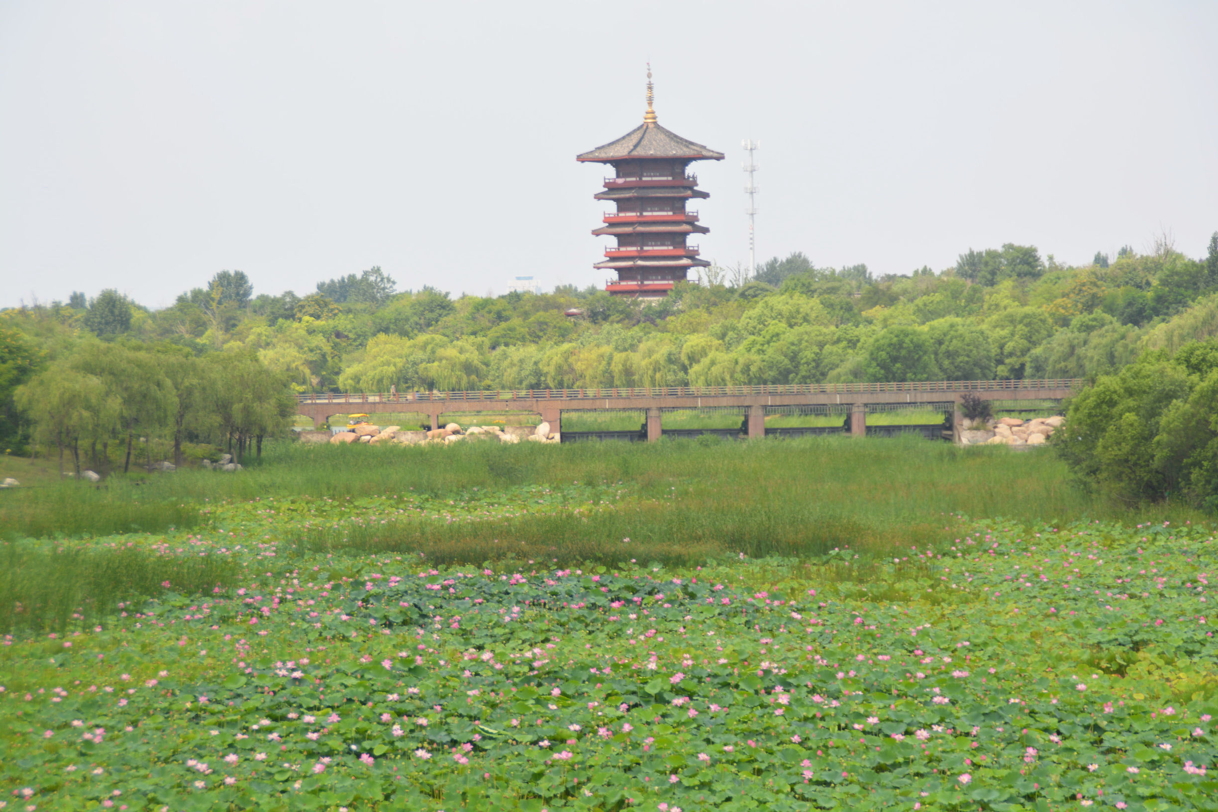 现代途胜四驱二手车11年,2020现代途胜2万公里值多少钱