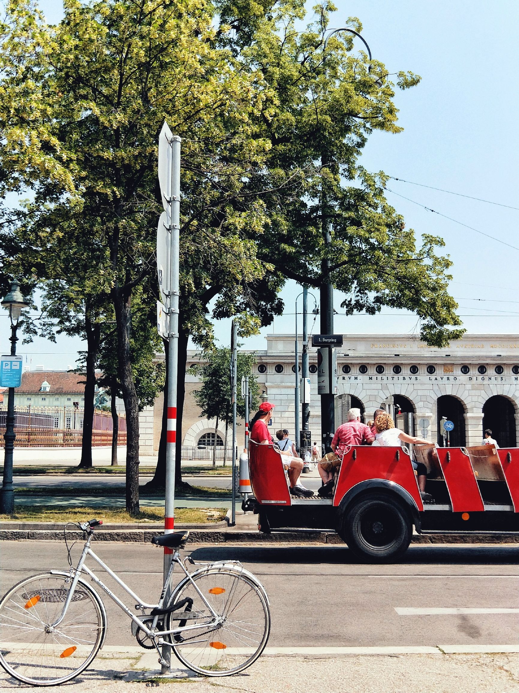 旅游如何让自己的气质更好,手机怎样拍出商品高级感视频