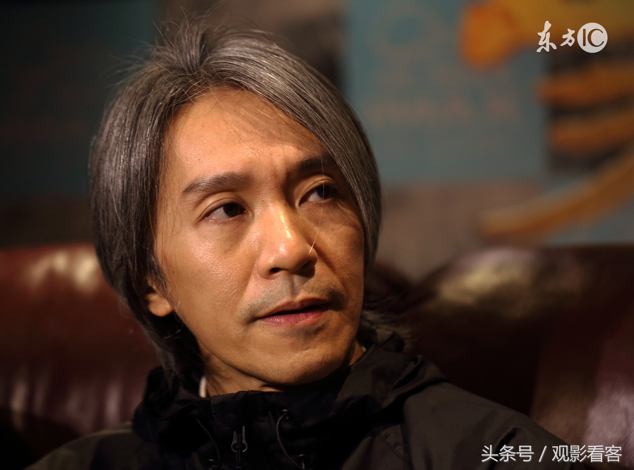 周星驰接受采访完整视频,周星驰在采访时哭了全集