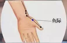 面部去皱,原来可以这样做!刮痧手法真人示范!值得收藏