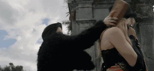 Prada卖185美刀的回形针被群嘲，那你让LV、爱马仕、superme怎么办？