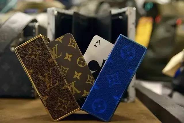 lv男包经典款,lv十大经典包款男款