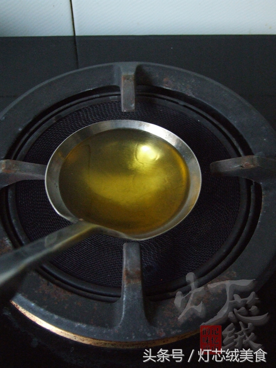 甘肃蒸花卷苦豆子,西北苦豆子烤花卷