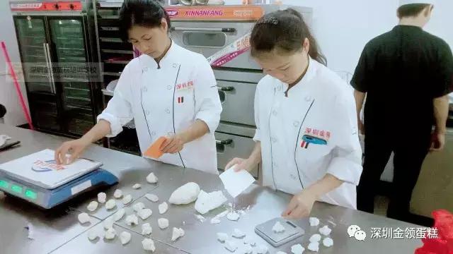学西点好吗?有前途吗?让我们的伙伴们告诉你答案吧~|深圳学蛋糕|深圳蛋糕培训学校|深圳五大蛋糕学校|