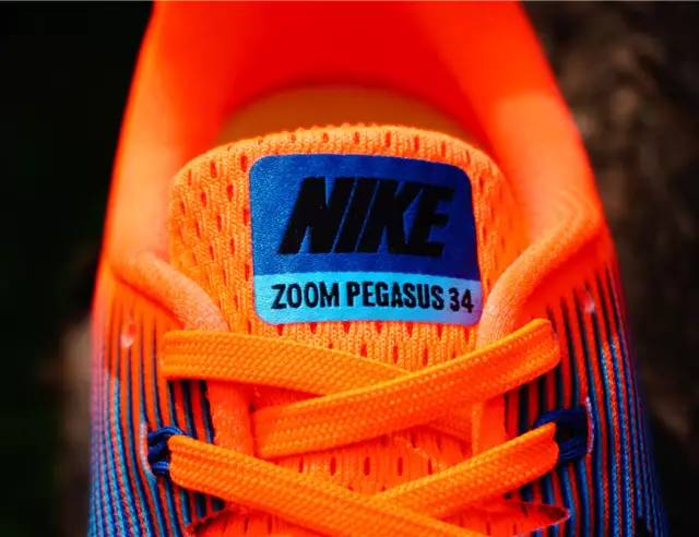 跑鞋测评nikezoompegasus37,耐克飞马34跑鞋讲解