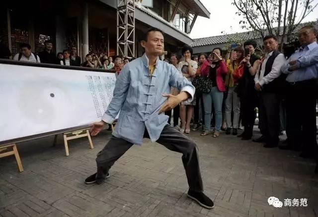 看男人的鞋就能猜出他的心思?范主:吓得我赶紧原地脱鞋!