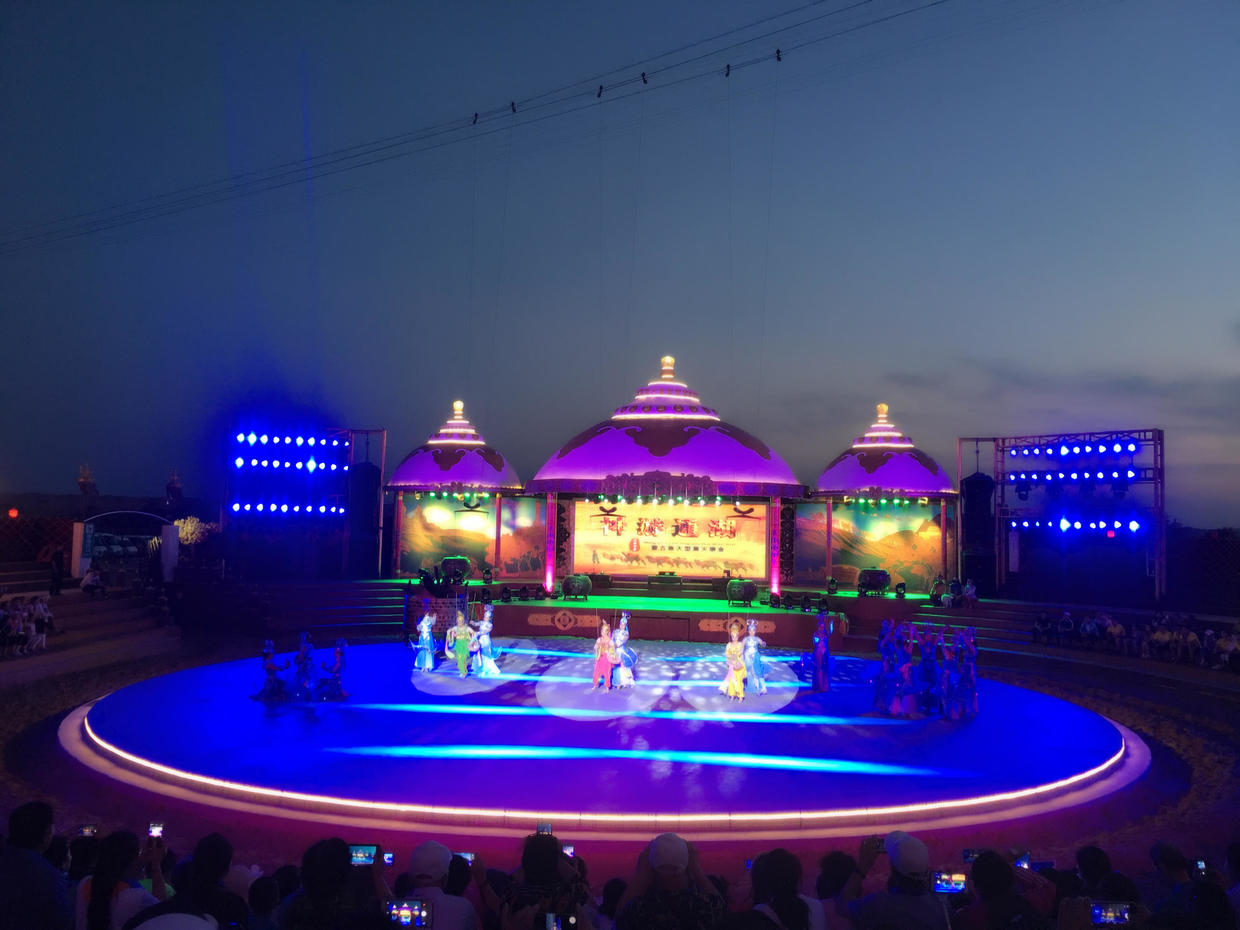 带娃去沙坡头,带上萌娃去旅行