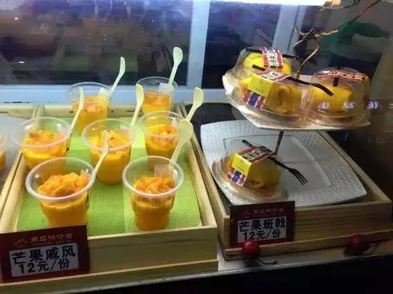 开封鼓楼广场离鼓楼夜市近吗,开封鼓楼夜市营业到几点