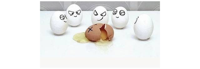 晚上吃苹果是吃毒药吗,晚上吃苹果等于吃毒药这是真的吗