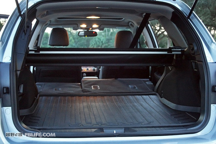 斯巴鲁傲虎2010款3.6r,斯巴鲁傲虎3.6评测