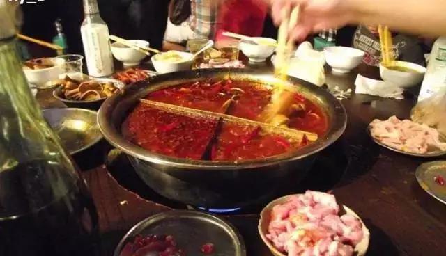 重庆这些人气爆棚却经济实惠的美食，你吃过几个？超全整理赶紧收