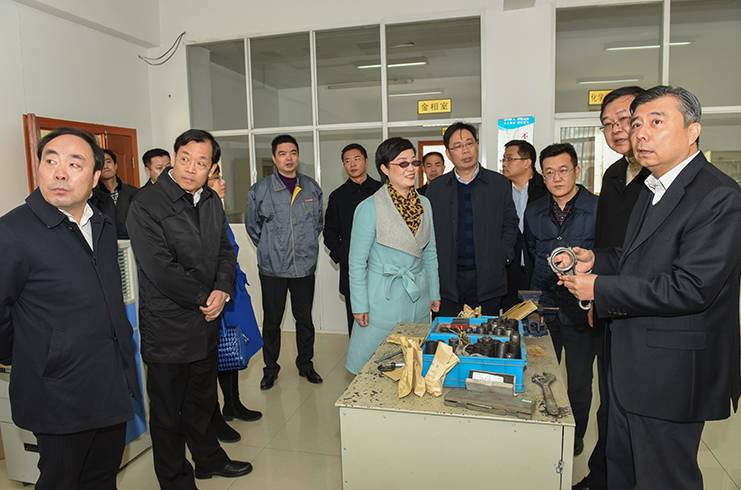 2016年期待值爆表！这些大事儿关系着常州的经济命脉，市委书记阎立每项都提了要求！