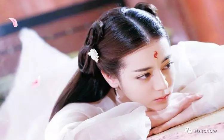 美妆播报｜赵又廷素颜上热搜，韩媒评选古装四美花落谁家？