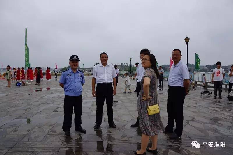 不惧风雨酷暑坚守——淮阳县公安局圆满完成荷花节启动仪式安全保卫工作