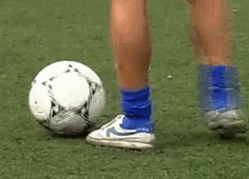 维维足球技巧系列教程,维维足球变向教学视频