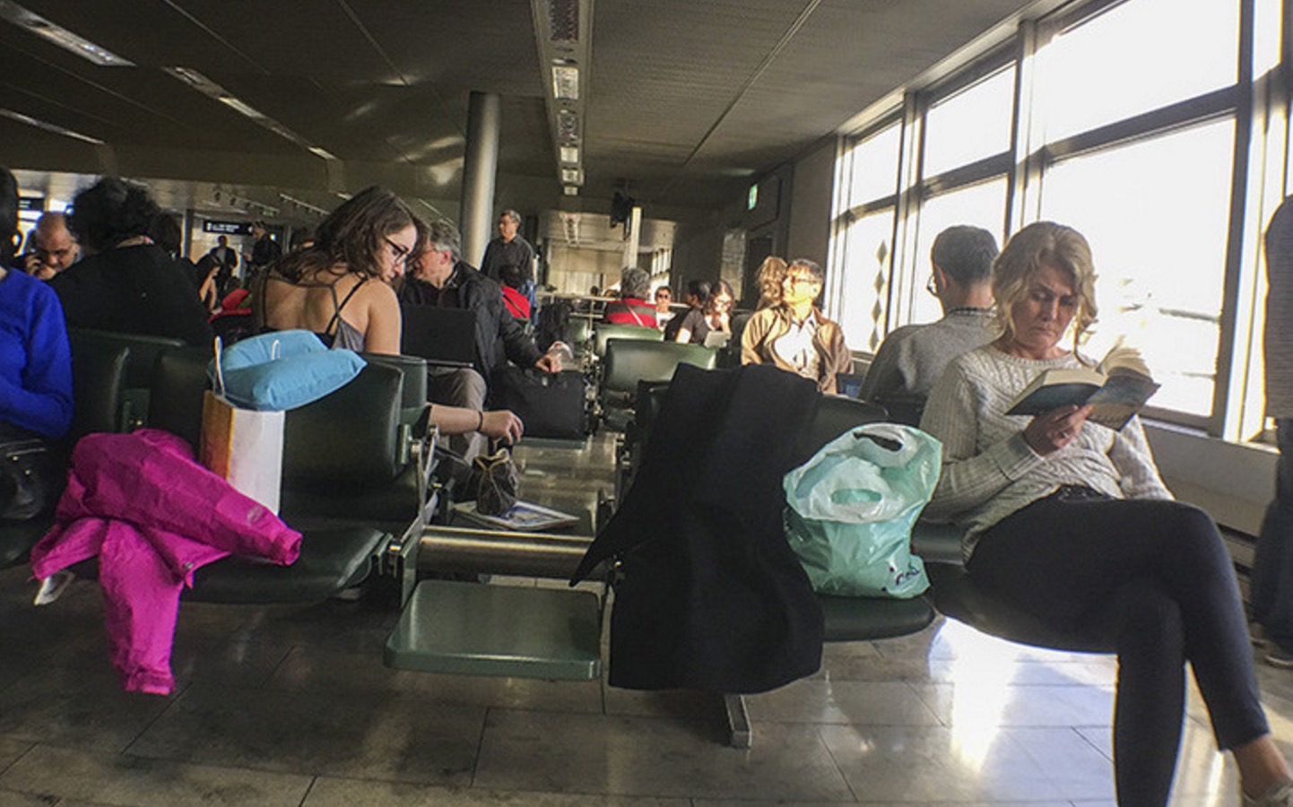 有点想给自己放长假的想法,给自己放个假去看看外面的世界