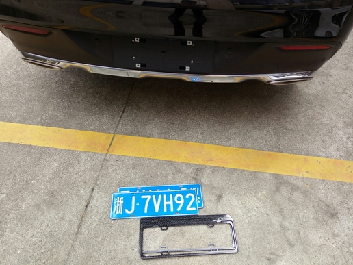 轿跑SUV奔驰GLE320coupe提车感受，外观很帅很装逼，配置却很低！