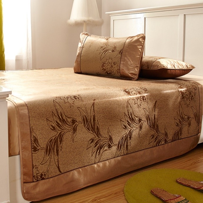 夏天放沙发上的凉席有哪些,夏天现在买什么凉席最流行