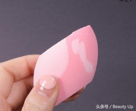 粉扑选对了底妆服帖,菱形粉扑用哪个面上妆